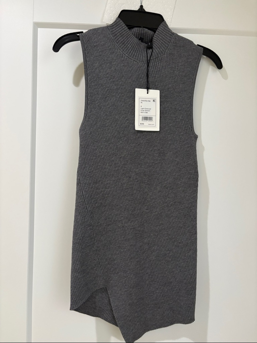 Theory “Twisted Rib Mock-Neck sweater tank